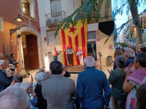 Read more about the article Valls commemora de manera unitària l’1 d’Octubre